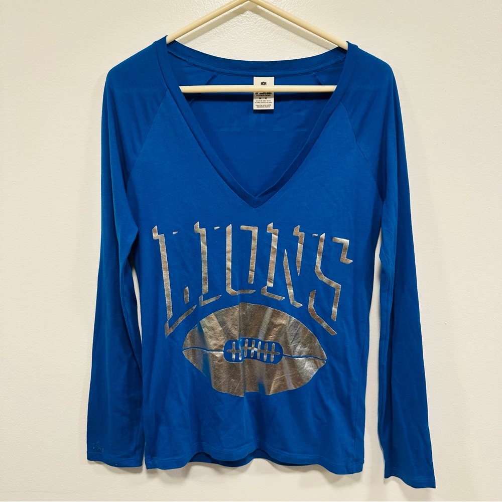 Victoria’s Secret Pink Detroit Lions NFL long sleeve shirt! Size medium!